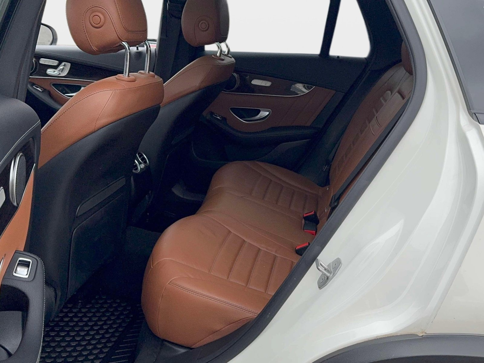 Used 2021 Mercedes-Benz GLC 43 AMG 4MATIC image 16