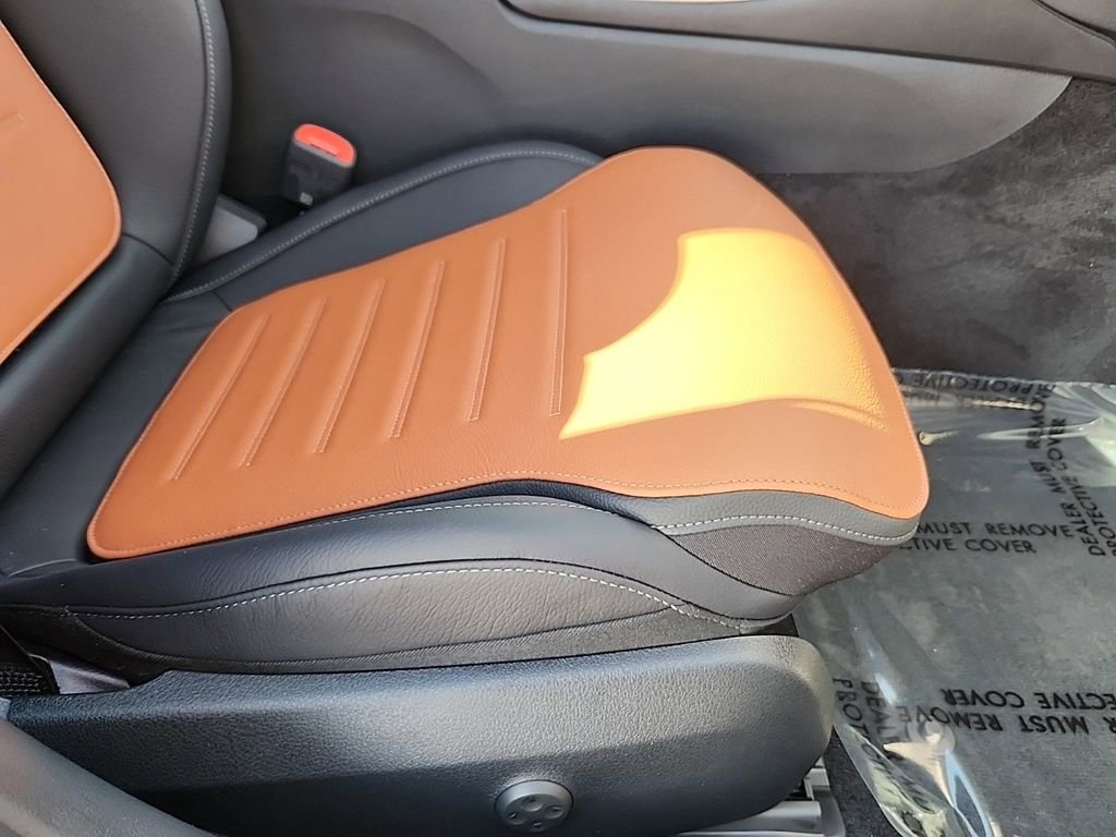 New 2024 Mercedes-Benz C 300 4MATIC Sedan image 18