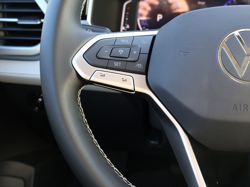 New 2026 Volkswagen Taos SEL image 36