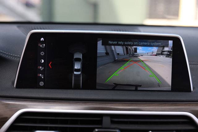 Used 2018 BMW 740i image 41