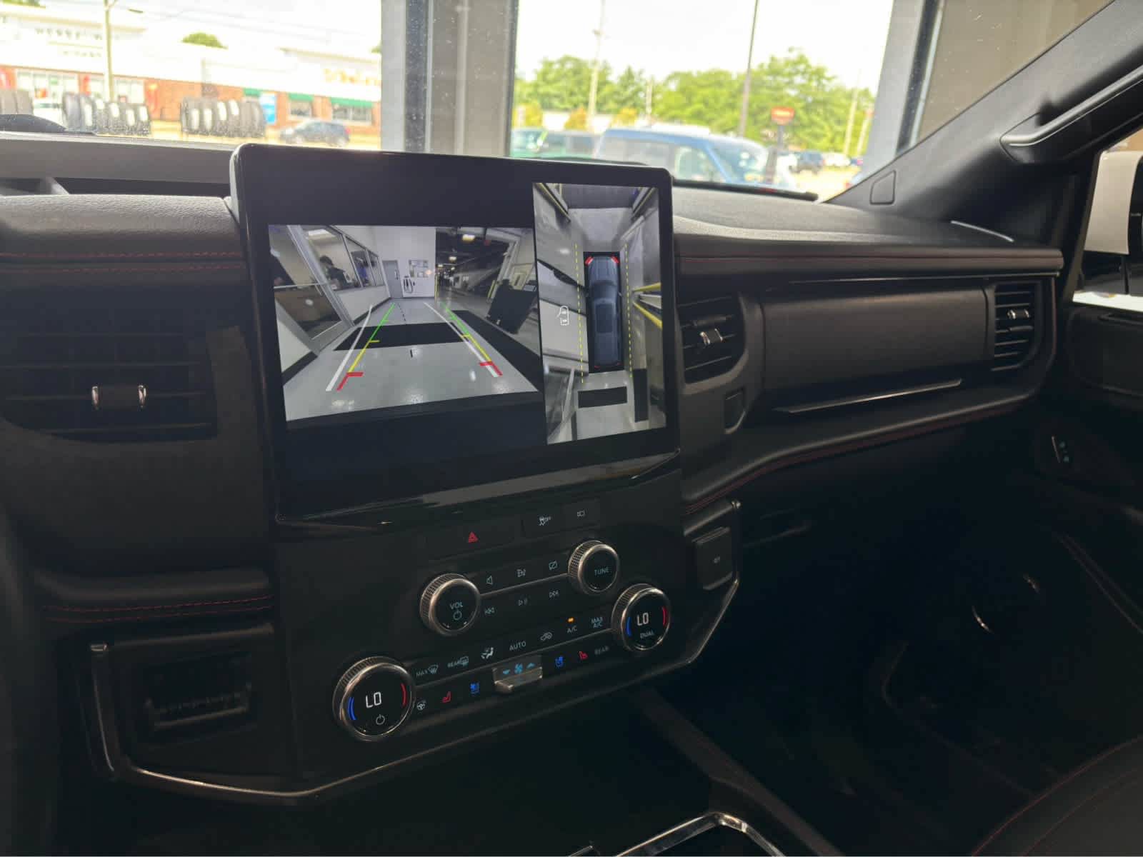 Certified 2022 Ford Expedition Max Limited AWD/4WD image 22