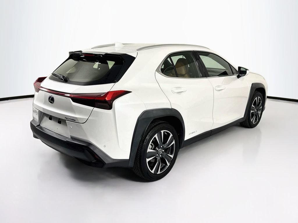 Used 2022 Lexus UX 250h w/ Accessory Package (Z2) AWD/4WD image 5