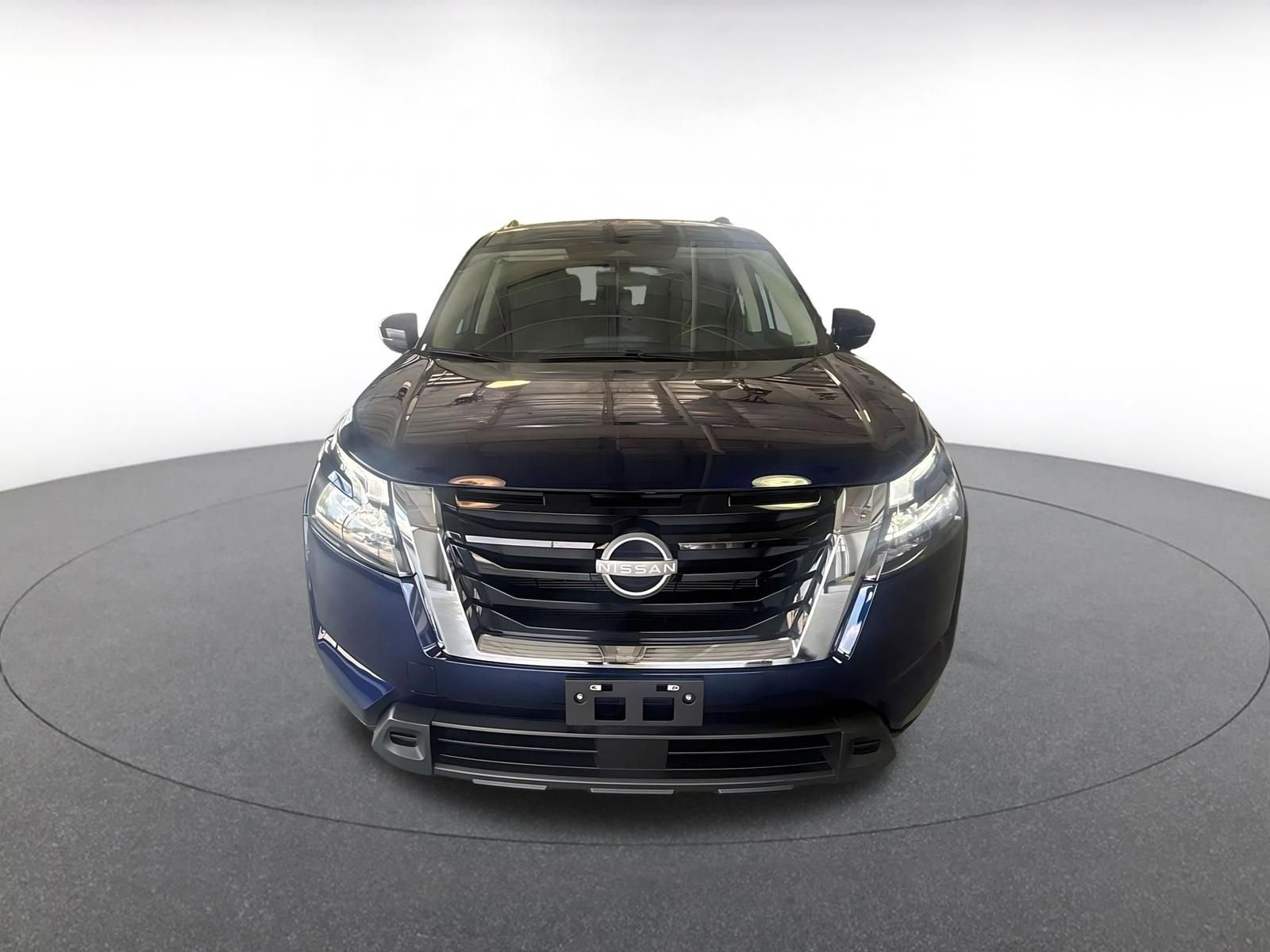 Used 2025 Nissan Pathfinder SV AWD/4WD image 7