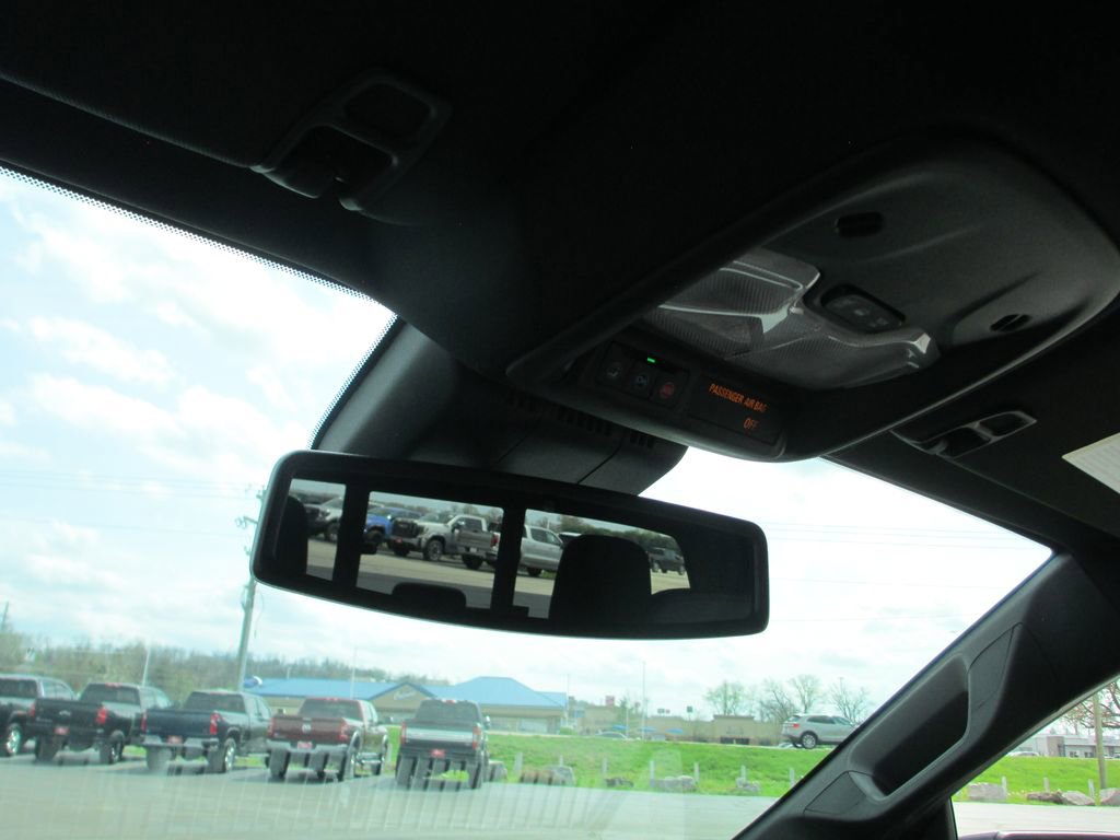 Used 2024 Chevrolet Colorado Z71 w/ Z71 Convenience Package 2 image 31