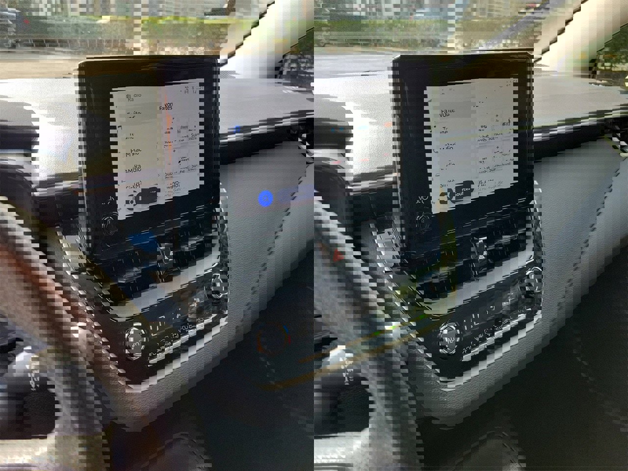 Used 2023 Toyota Corolla LE image 23