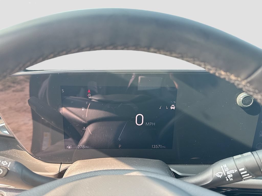 Used 2025 Buick Envista Sport Touring FWD image 14