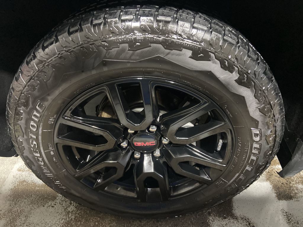 Certified 2024 GMC Sierra 1500 Elevation image 32