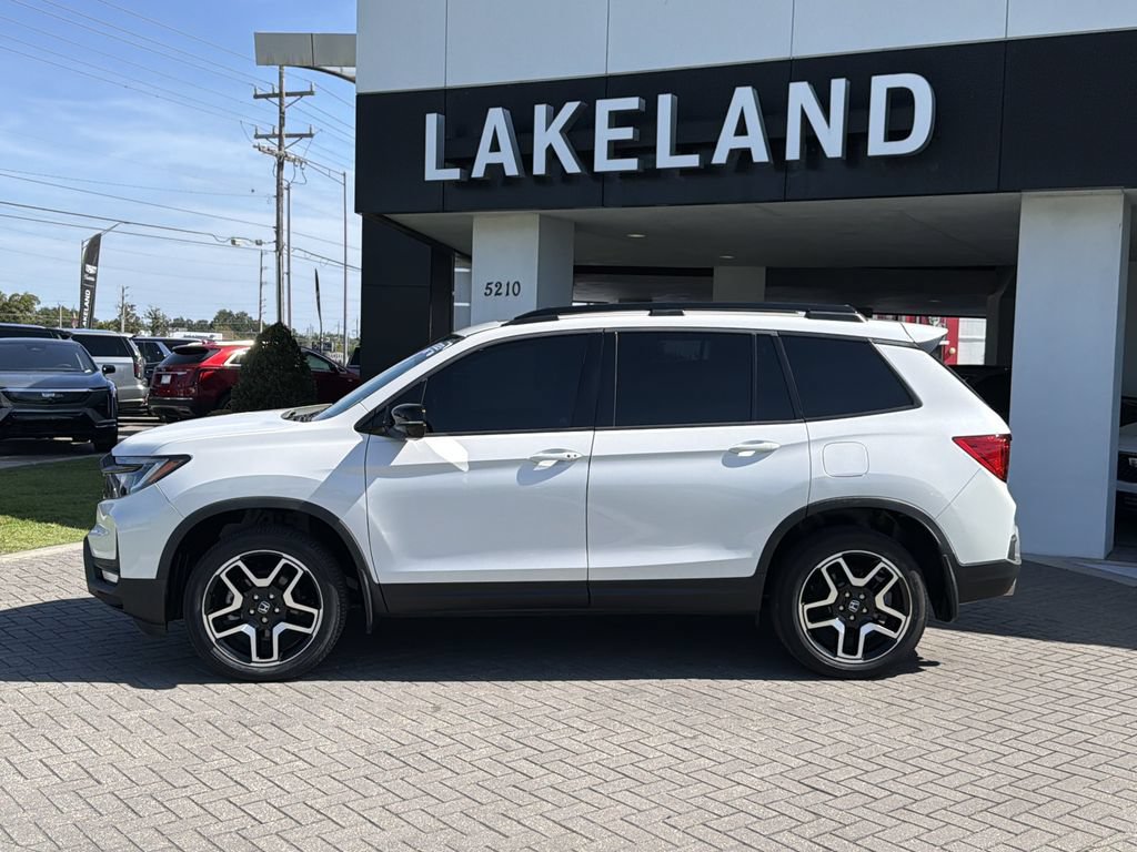 Used 2023 Honda Passport Elite image 3