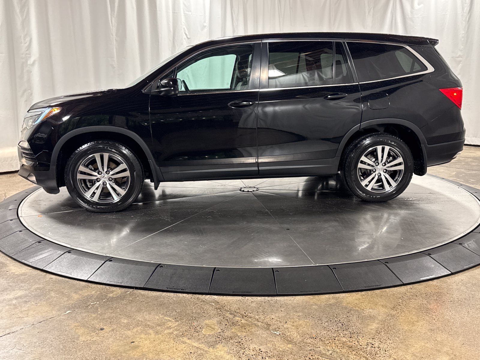 Used 2018 Honda Pilot EX-L image 8