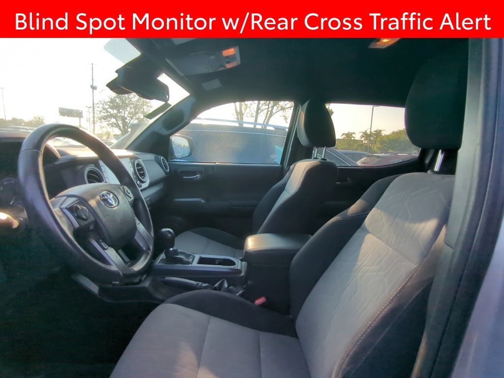 Used 2020 Toyota Tacoma TRD Sport w/ Technology Package AWD/4WD image 6