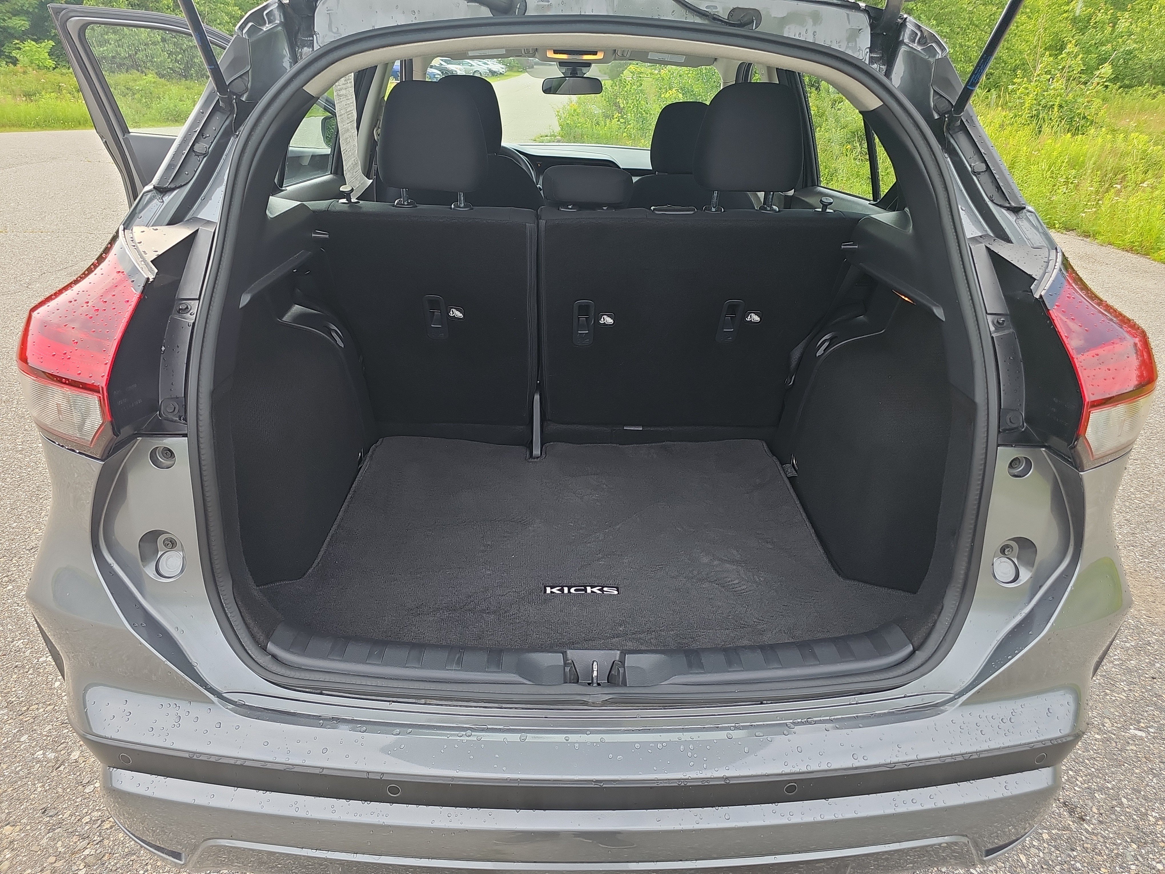 Certified 2024 Nissan Kicks S FWD image 17