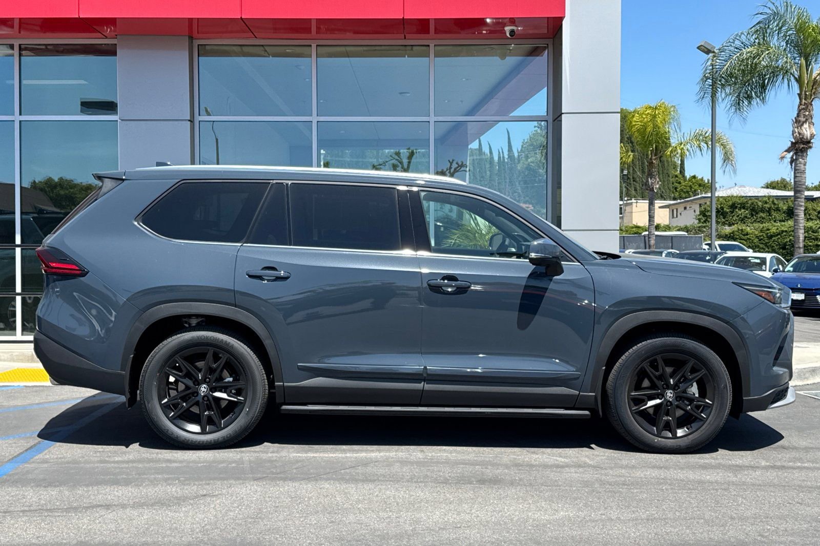 Certified 2026 Toyota Grand Highlander AWD Hybrid image 4