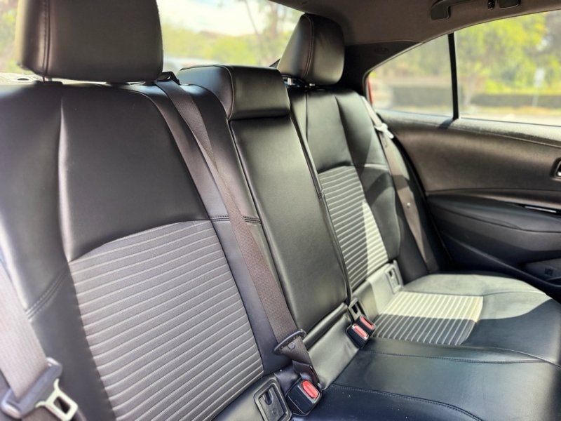 Used 2020 Toyota Corolla XSE FWD image 16