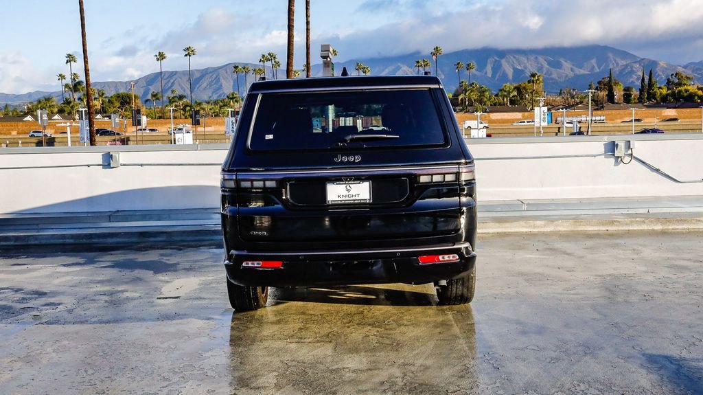 New 2026 Jeep Grand Wagoneer L Summit w/ Premium Group III AWD/4WD image 8