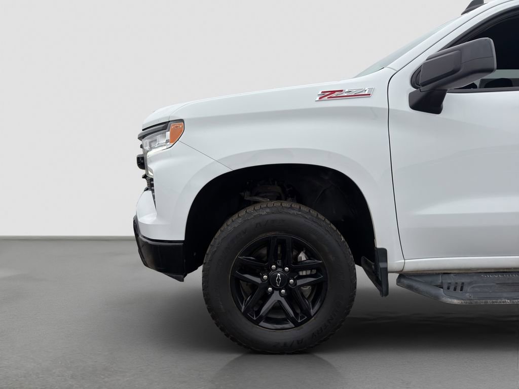 Used 2022 Chevrolet Silverado 1500 LT Trail Boss w/ LPO, Dark Essentials Package AWD/4WD image 22