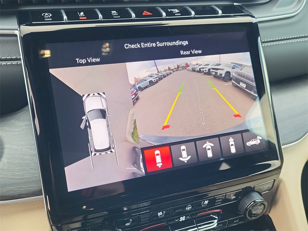 New 2025 Jeep Grand Cherokee Limited image 15