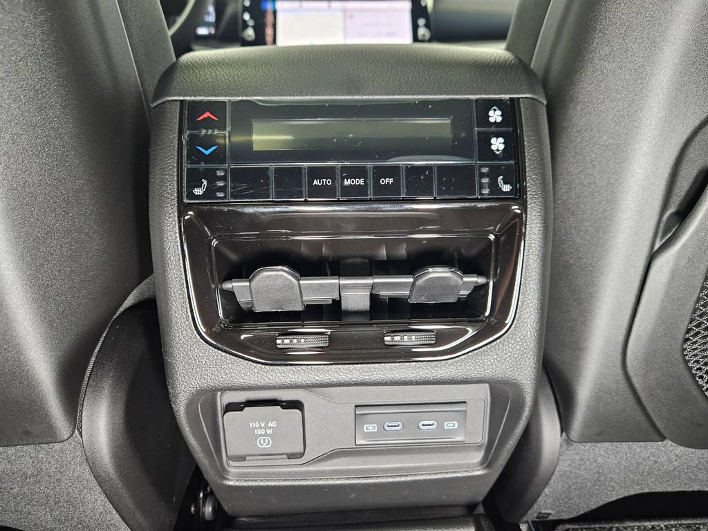 New 2026 Jeep Grand Cherokee L Limited AWD/4WD image 14