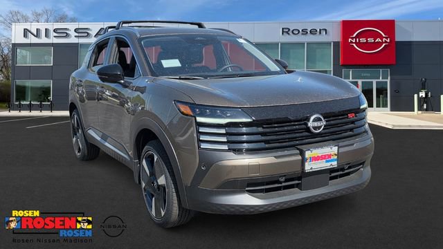 New 2026 Nissan Kicks SR w/ Cold Weather Package