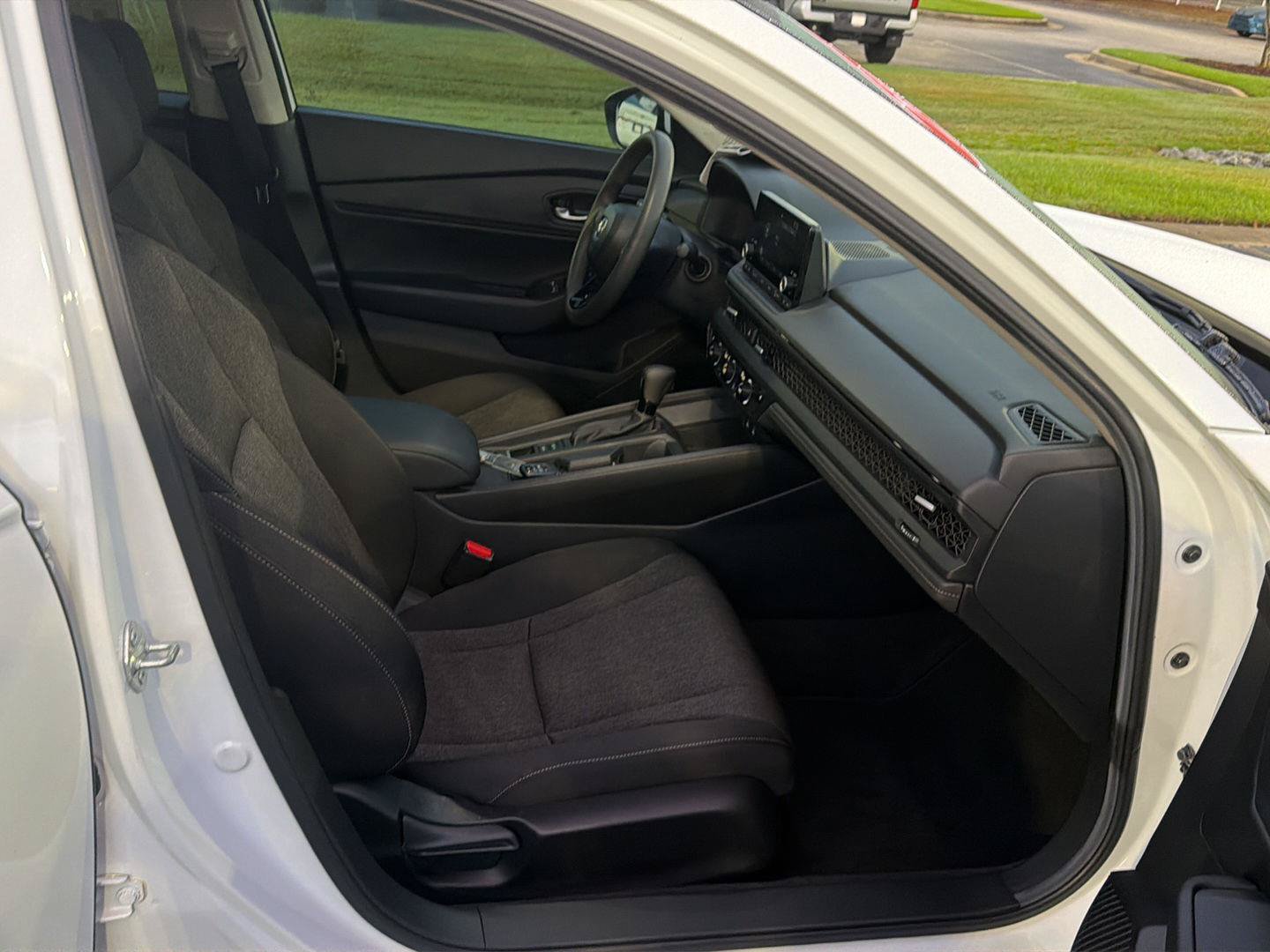 Used 2024 Honda Accord EX image 13