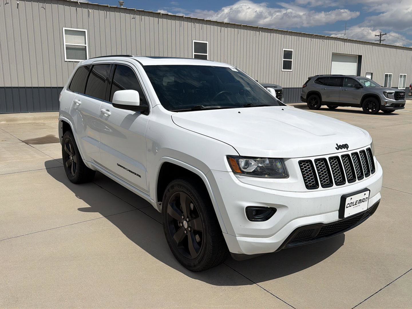Used 2015 Jeep Grand Cherokee Altitude AWD/4WD image 7