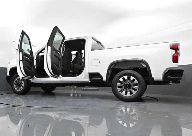 Used 2024 Chevrolet Silverado 2500 Custom w/ Custom Value Package AWD/4WD image 44
