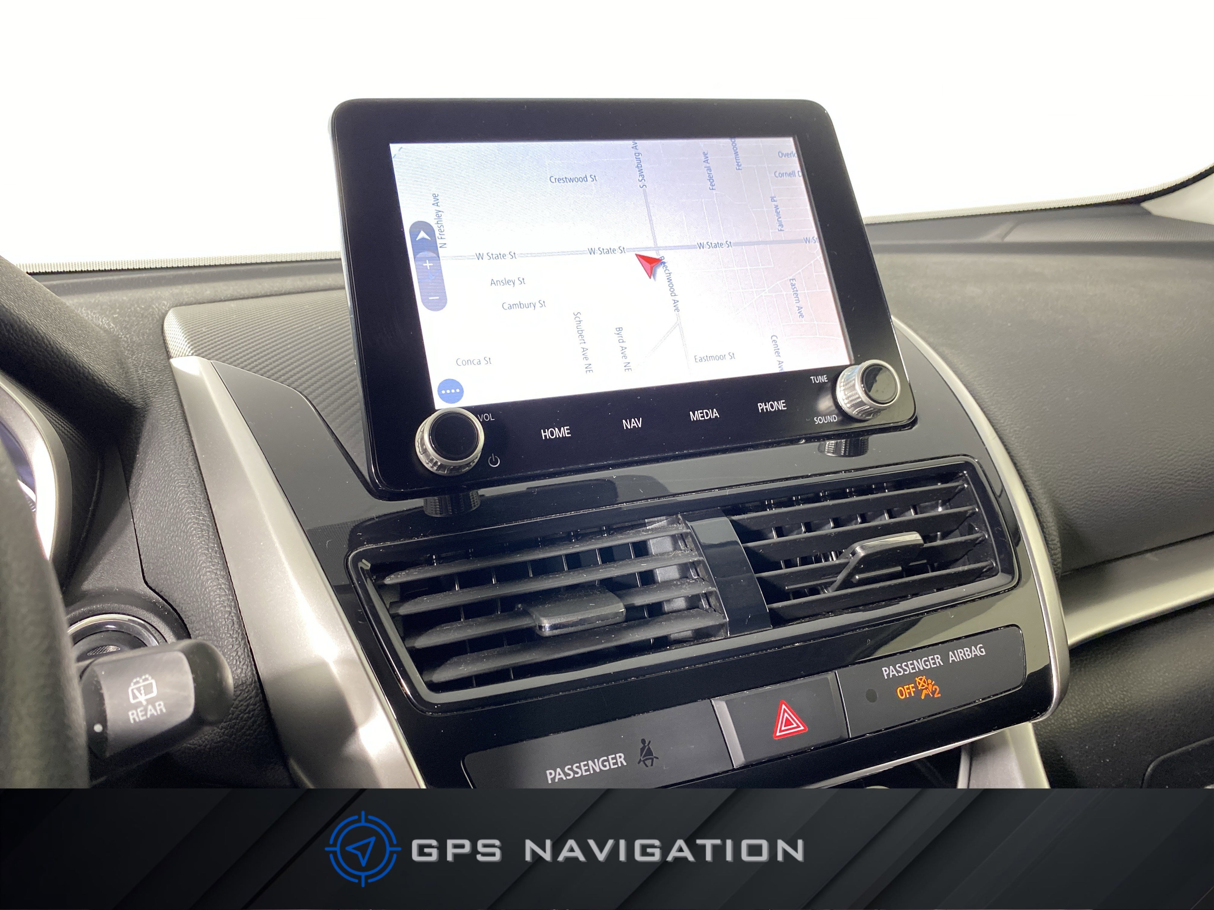 Used 2024 Mitsubishi Eclipse Cross SE image 2