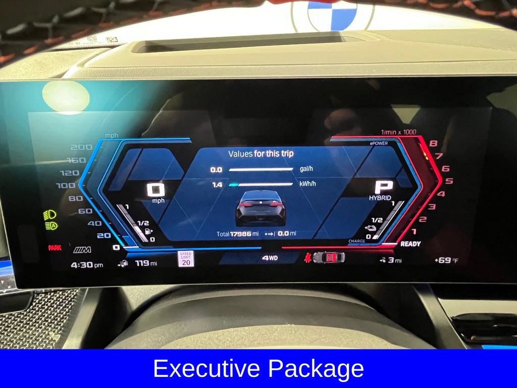 Used 2026 BMW M5 w/ Carbon Package AWD/4WD image 4