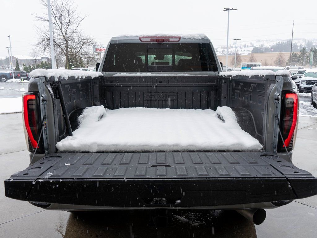 Used 2025 GMC Sierra 3500 AT4 w/ AT4 Premium Plus Package image 36