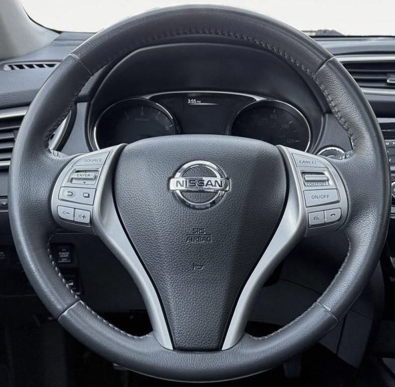 Used 2014 Nissan Rogue SL w/ SL Premium Package image 16