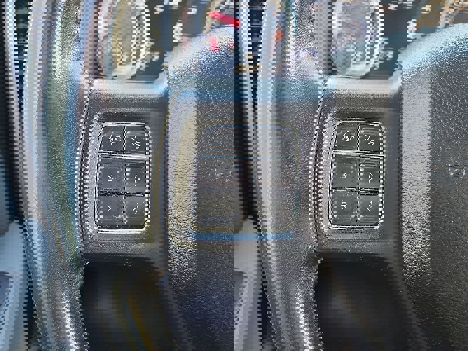 Used 2017 RAM 1500 Outdoorsman image 23