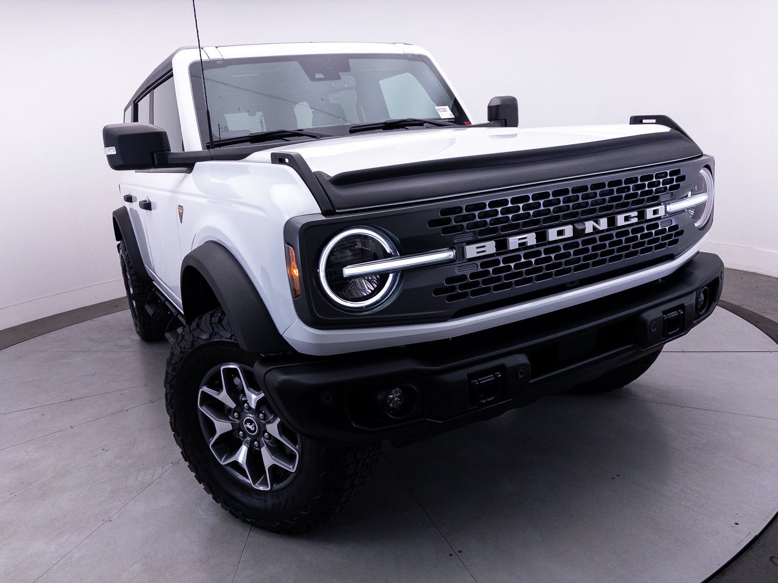 Used 2023 Ford Bronco Badlands AWD/4WD image 5