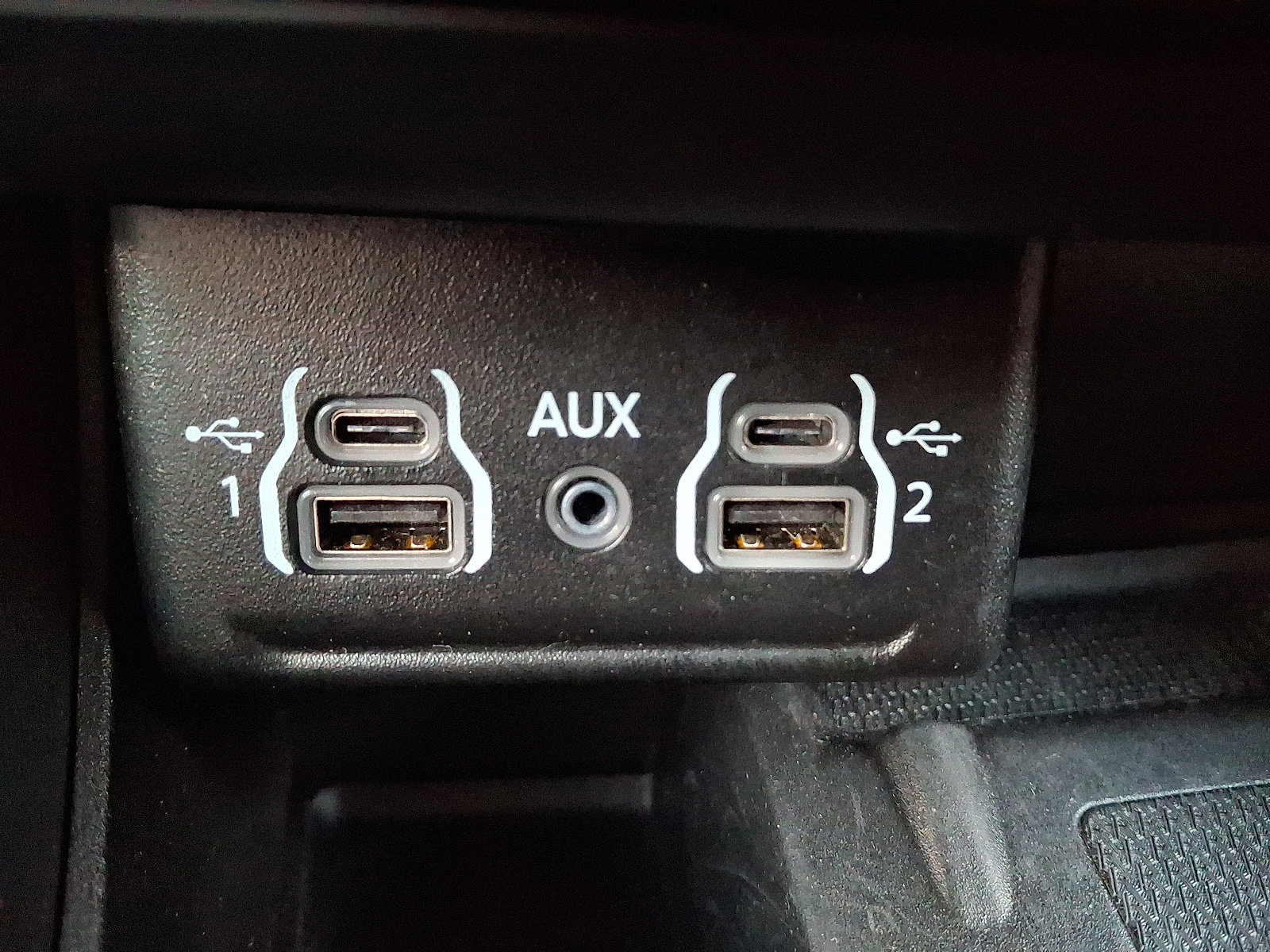 Certified 2022 Dodge Durango R/T w/ Blacktop Package image 25