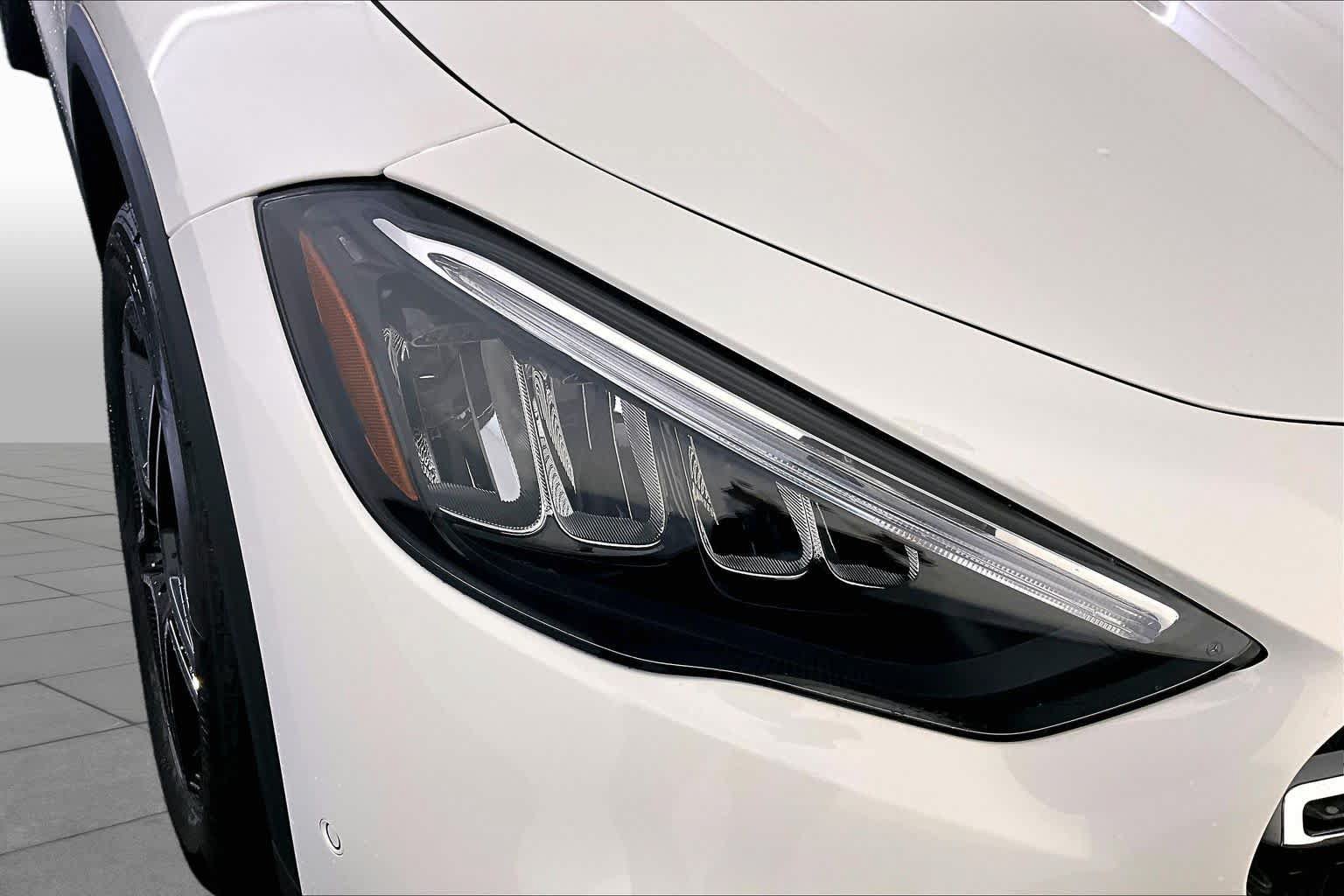 New 2026 Mercedes-Benz GLA 250 4MATIC image 16