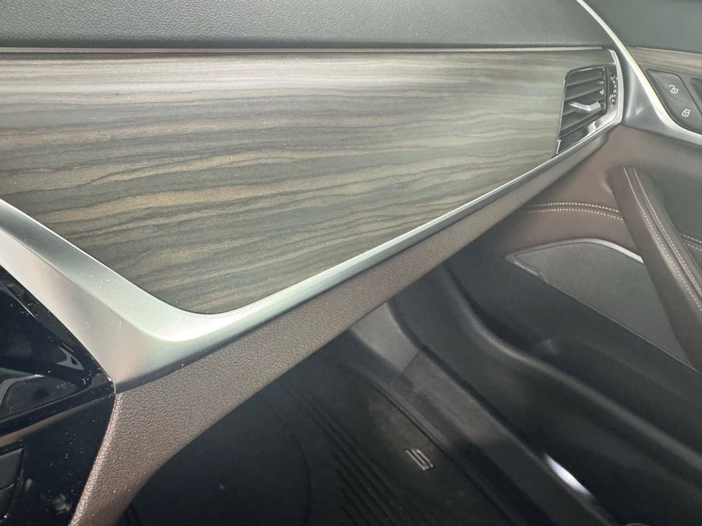Used 2019 BMW 540i xDrive AWD/4WD image 16