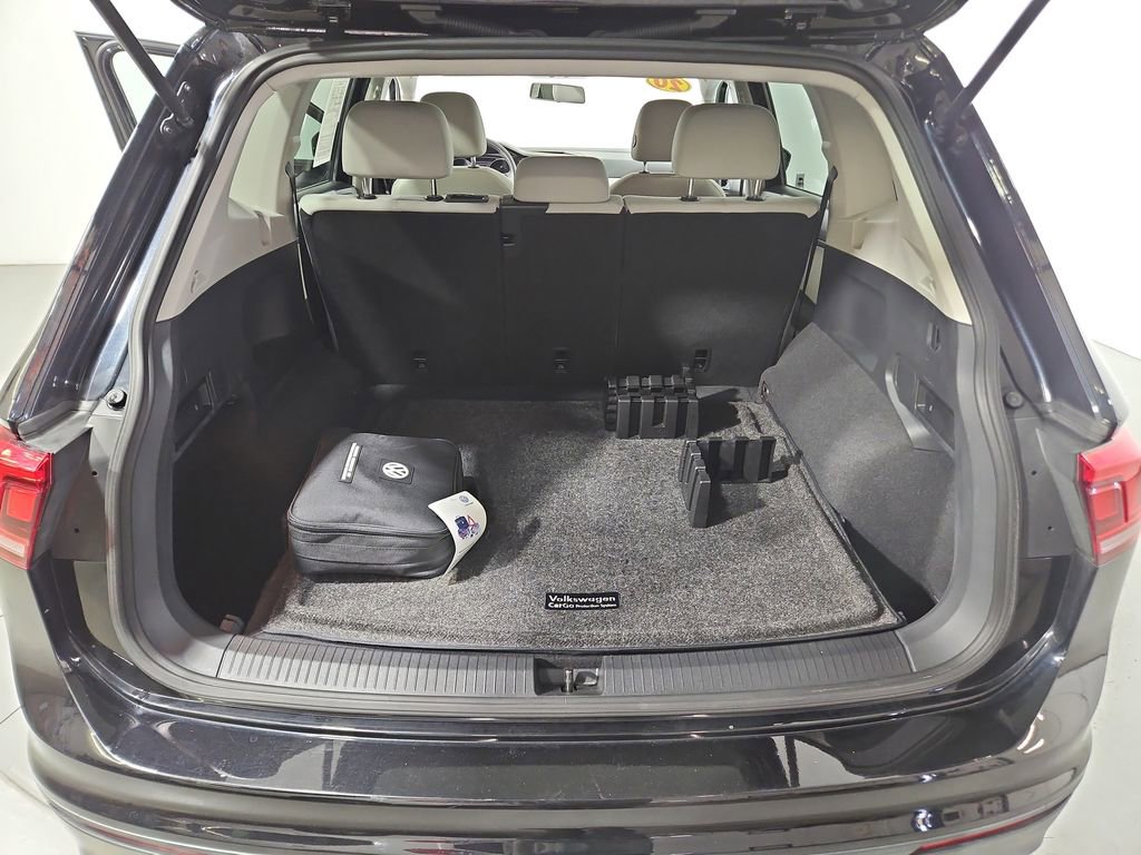 Used 2020 Volkswagen Tiguan S image 22
