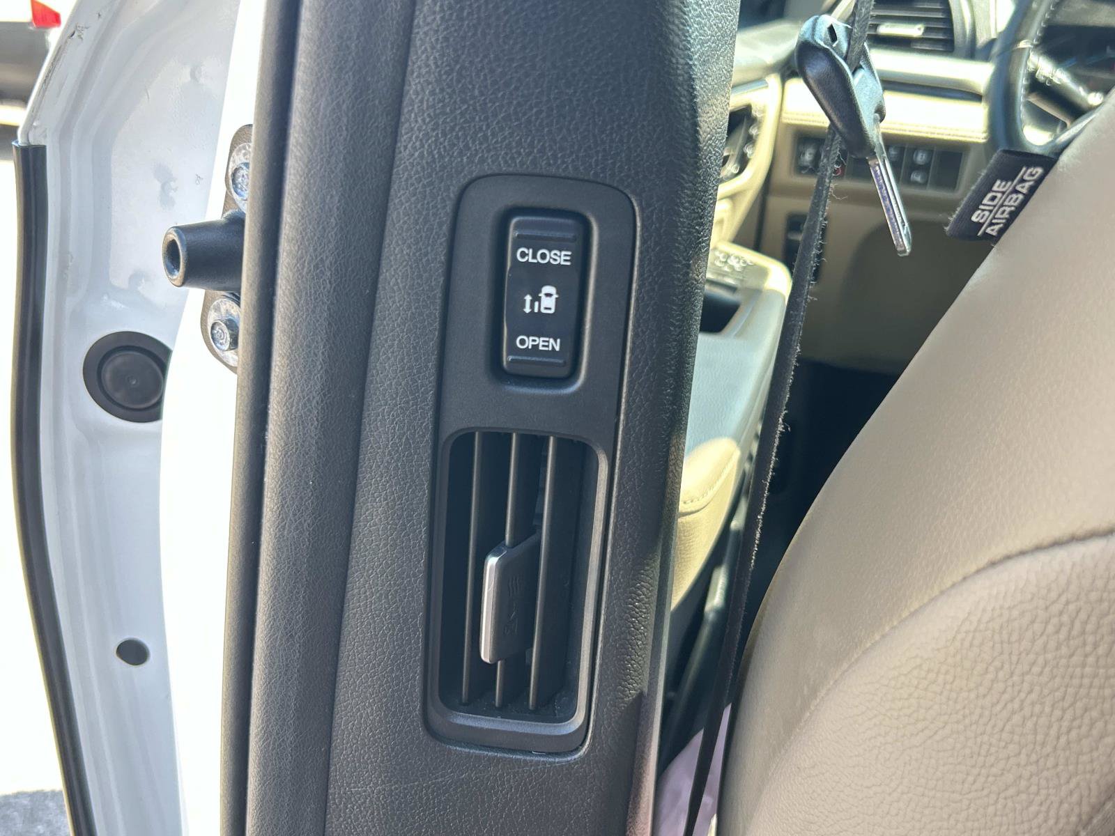 Used 2023 Honda Odyssey Touring image 23