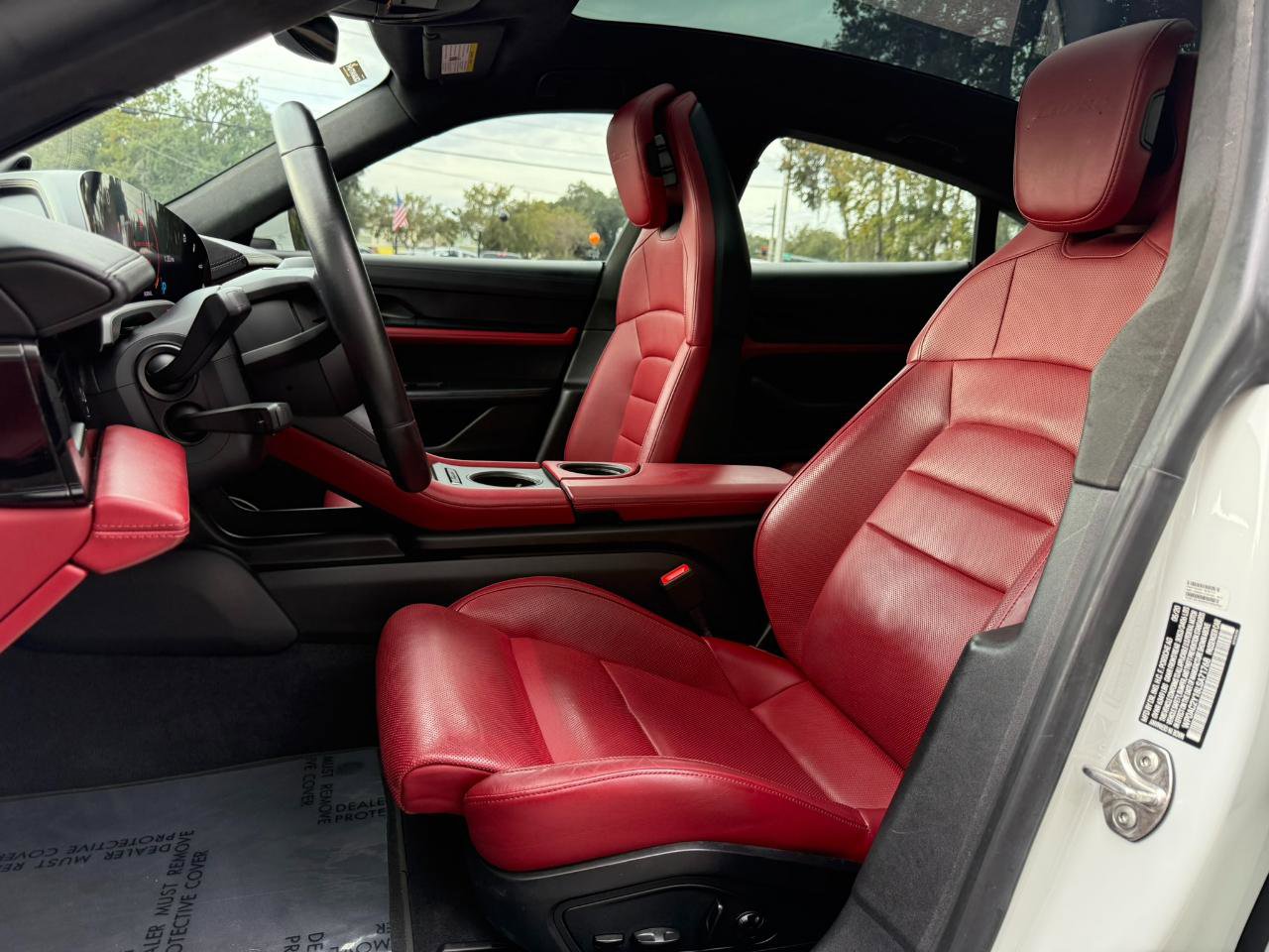 Used 2020 Porsche Taycan AWD/4WD image 26