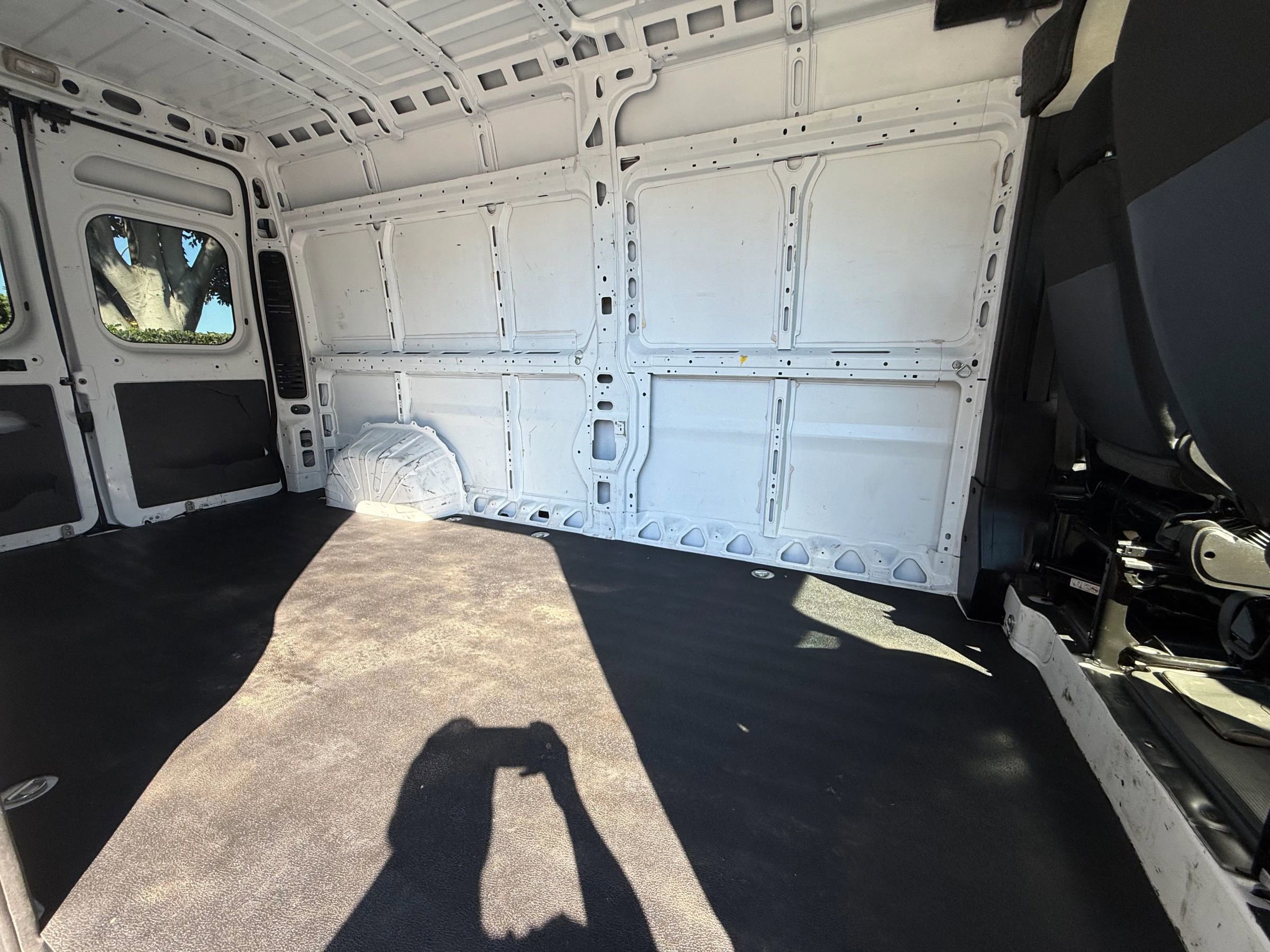 Used 2023 RAM ProMaster 2500 image 10