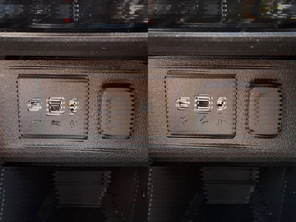 Certified 2023 Buick Encore GX Select w/ Sport Touring Package image 26