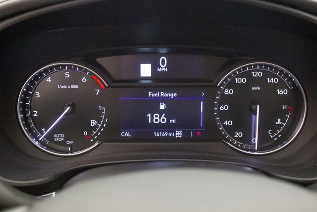 Used 2023 Cadillac XT4 Luxury w/ Cold Weather Package image 23