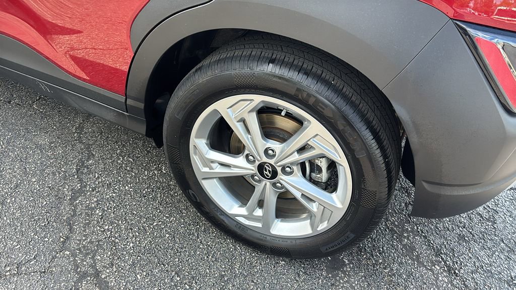 Used 2023 Hyundai Kona SEL w/ Cargo Package AWD/4WD image 9