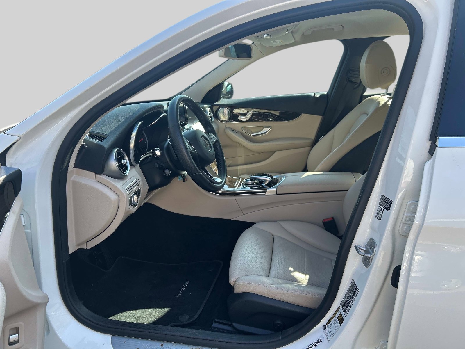 Used 2015 Mercedes-Benz C 300 4MATIC Sedan image 10