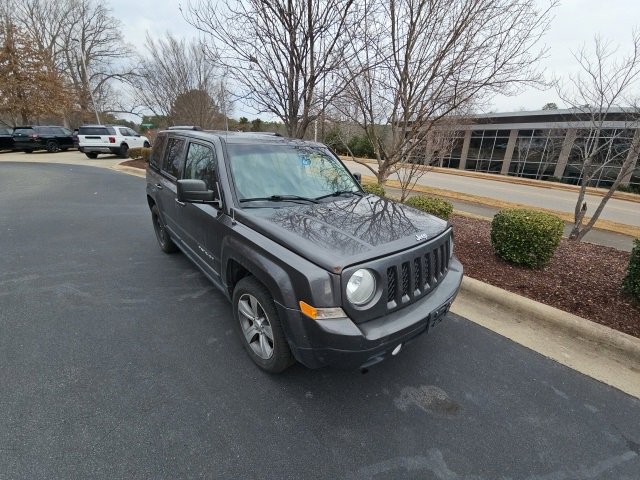 Used 2016 Jeep Patriot High Altitude image 7