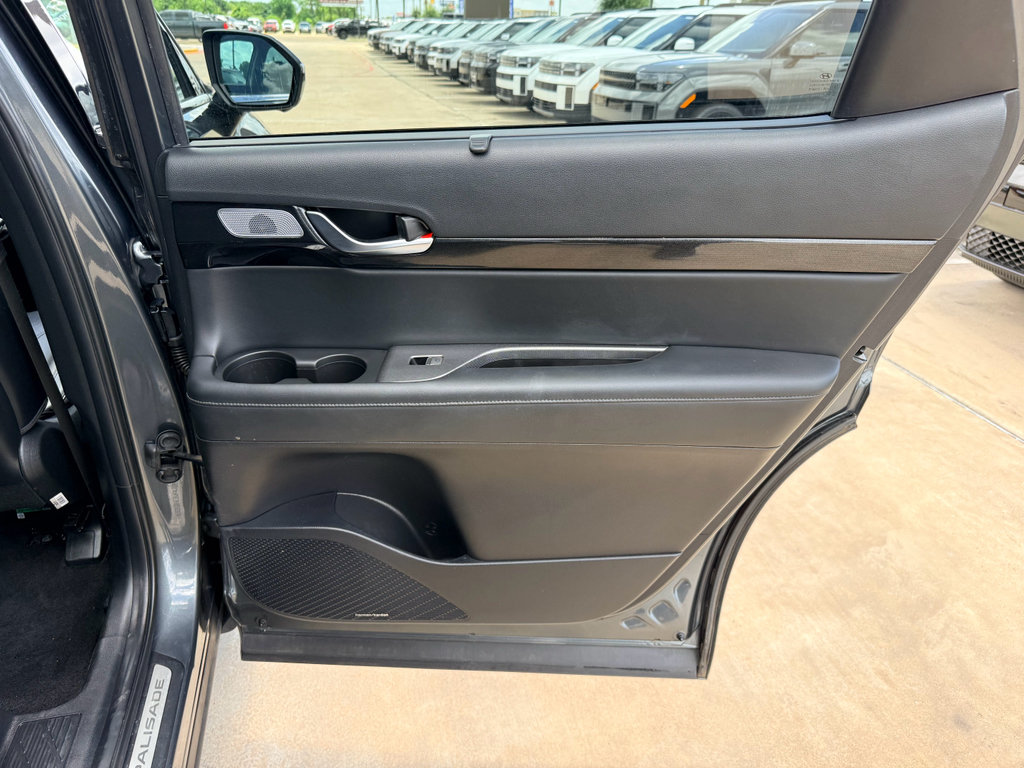 Used 2022 Hyundai Palisade Limited AWD/4WD image 13
