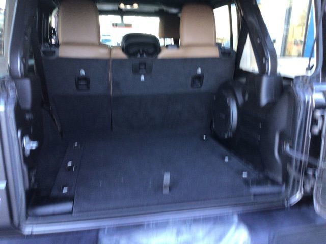 Used 2021 Jeep Wrangler Unlimited Rubicon image 12