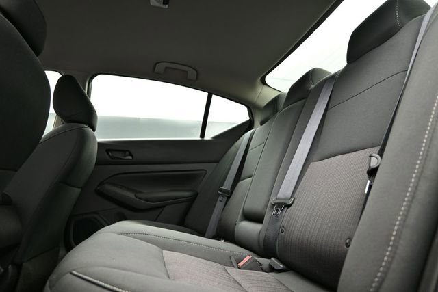 Used 2025 Nissan Altima 2.5 S FWD image 11