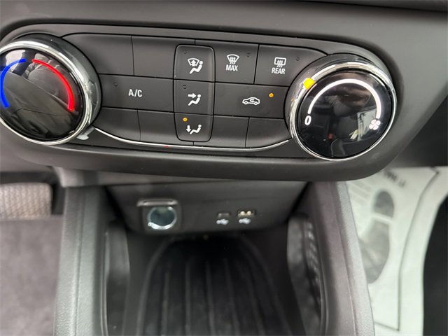 Used 2025 Chevrolet TrailBlazer LS w/ LS Convenience Package image 21