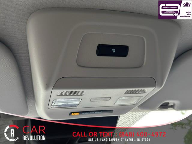 Used 2023 Ford Transit 250 Low Roof RWD image 33