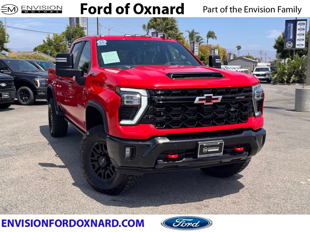 Used 2024 Chevrolet Silverado 2500 ZR2 w/ Technology Package AWD/4WD image 1