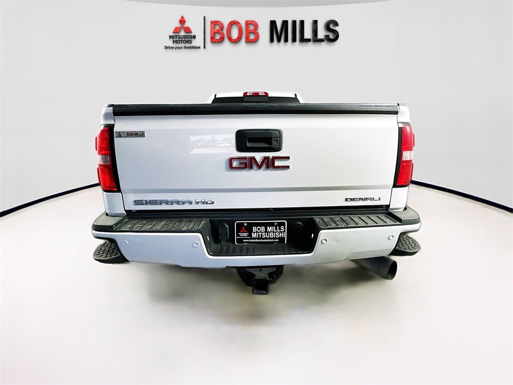 Used 2015 GMC Sierra 3500 Denali w/ Duramax Plus Package image 6